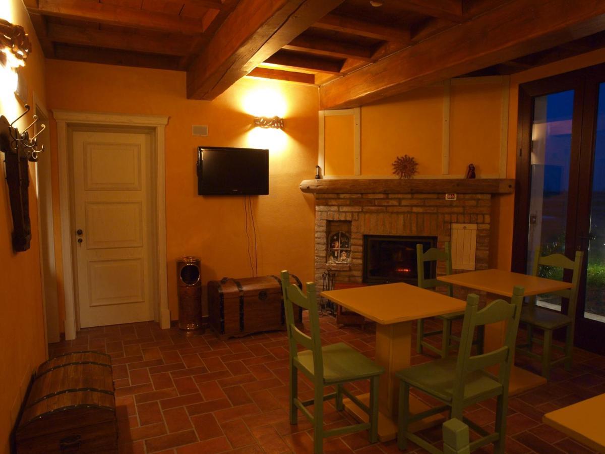 Agriturismo Al Navile Malalbergo Eksteriør billede